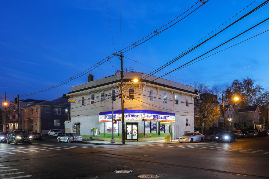 321 Jefferson Ave, Elizabeth, NJ for lease - Primary Photo - Image 1 of 6