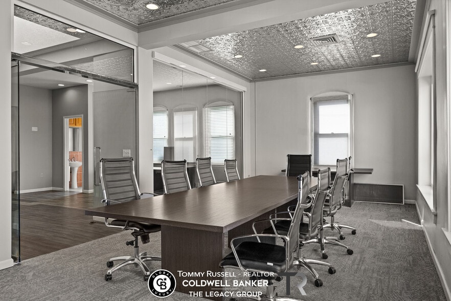 143 S Center St, Casper, WY for lease - Building Photo - Image 2 of 9