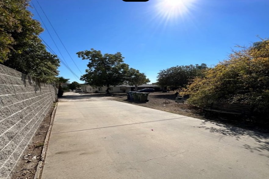 10898 Olinda St, Sun Valley, CA for sale - Building Photo - Image 2 of 5