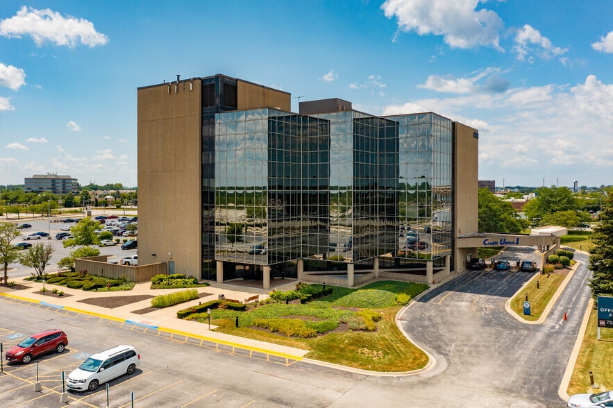 4749 Lincoln Mall Dr, Matteson, IL for lease - Building Photo - Image 1 of 14