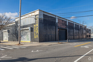 More details for 220 Dupont St, Brooklyn, NY - Industrial for Lease