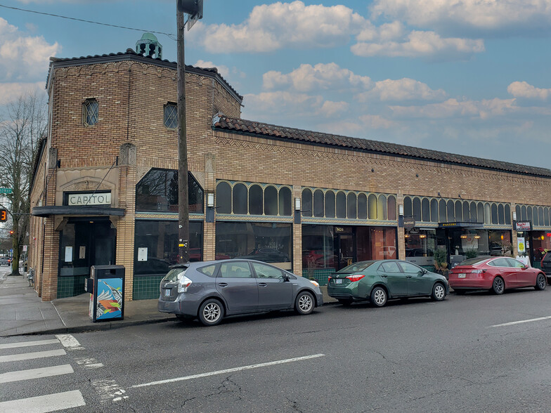 1422-1444 NE Broadway St, Portland, OR for lease - Building Photo - Image 2 of 18