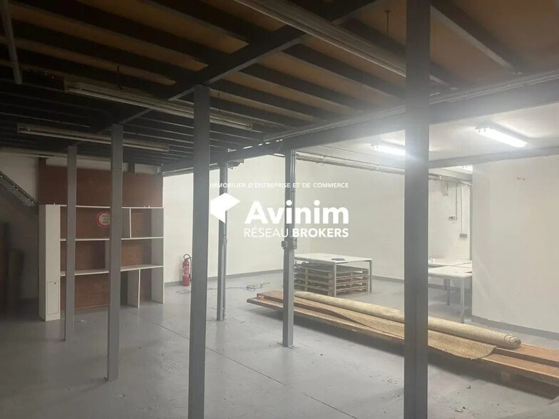 Industrial in Eaubonne for lease - Interior Photo - Image 2 of 6