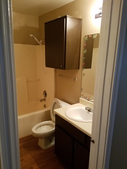 2805 Avenue U, Hondo, TX for sale - Other - Image 1 of 1