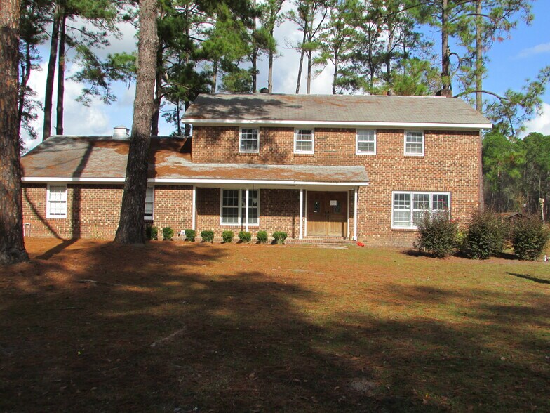 608 E US Highway 80, Bloomingdale, GA 31302