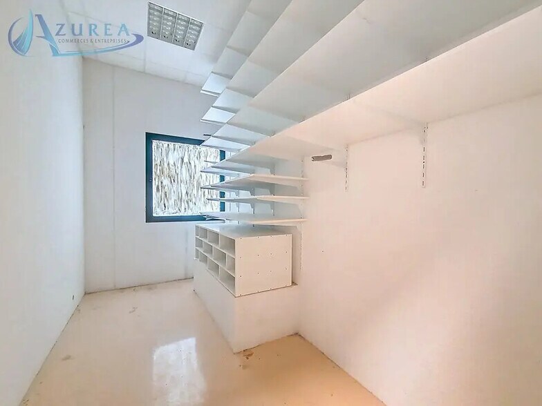 Flex in Carros for lease - Interior Photo - Image 3 of 5