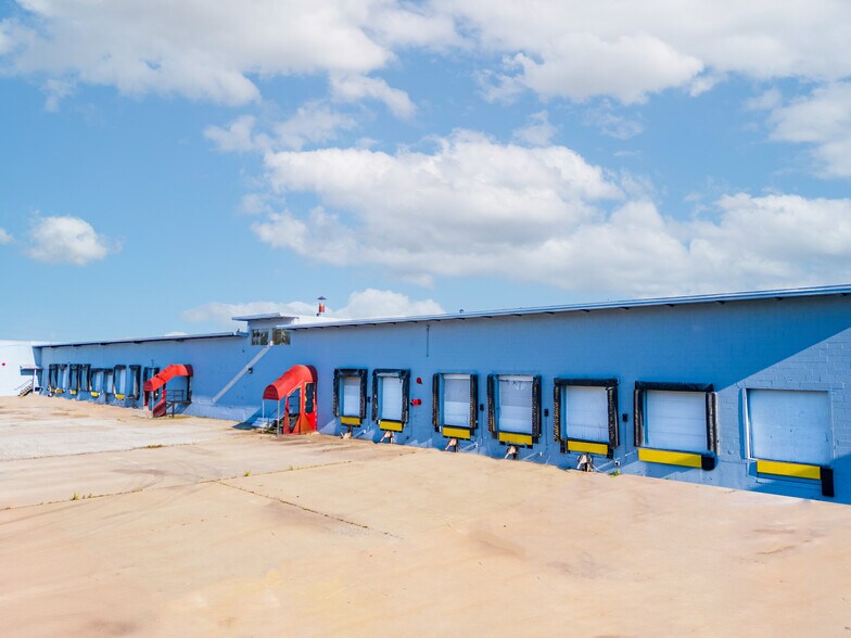 7130 Krick Rd, Walton Hills, OH for sale - Building Photo - Image 3 of 12