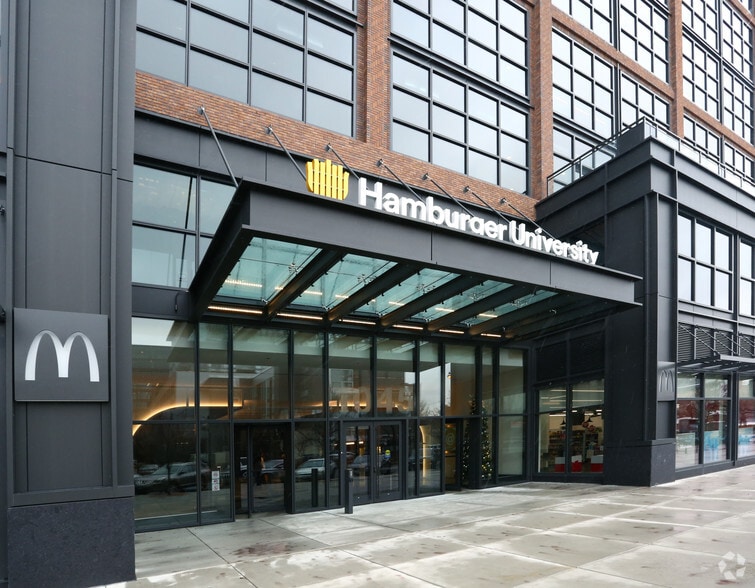 110 N Carpenter St, Chicago, IL for sale - Building Photo - Image 1 of 1