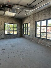 190 Mineola Ave, Roslyn Heights, NY for lease Building Photo- Image 1 of 3