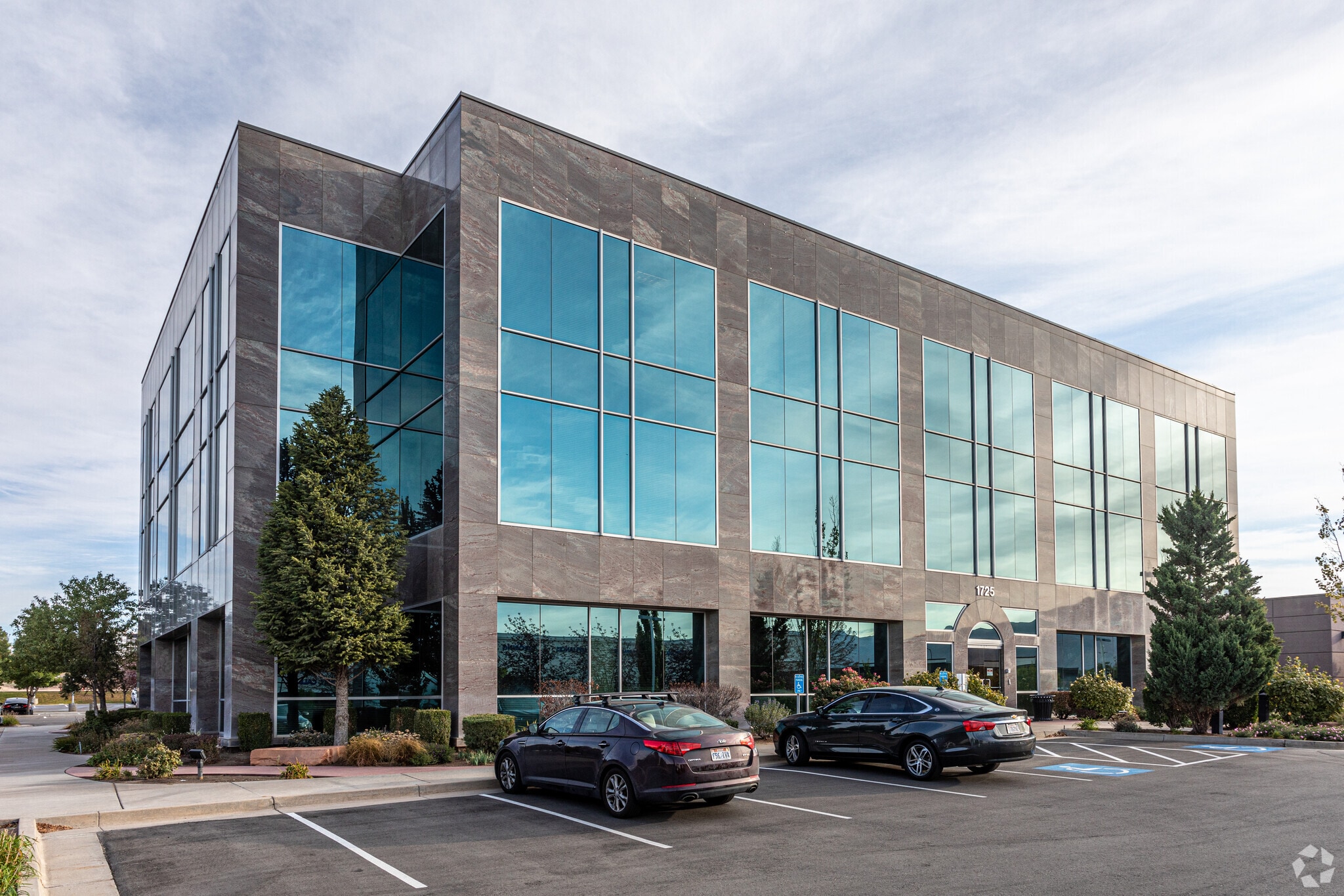 1725 E 1450 S, Clearfield, UT 84015 Office for Lease