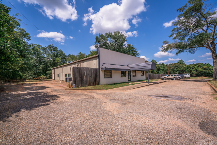 1809 Alpine Rd, Longview, TX for sale - Building Photo - Image 2 of 34