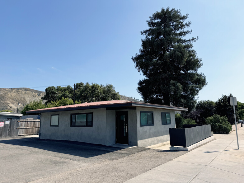 2176 N Ventura Ave, Ventura, CA for lease - Building Photo - Image 1 of 15