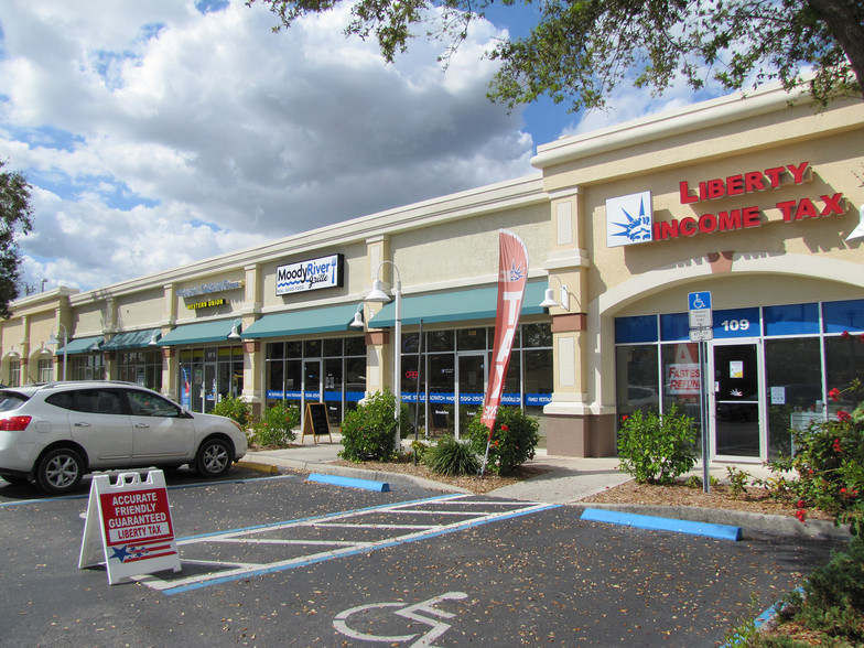 4085 Hancock Bridge Pkwy, North Fort Myers, FL for lease - Building Photo - Image 2 of 8