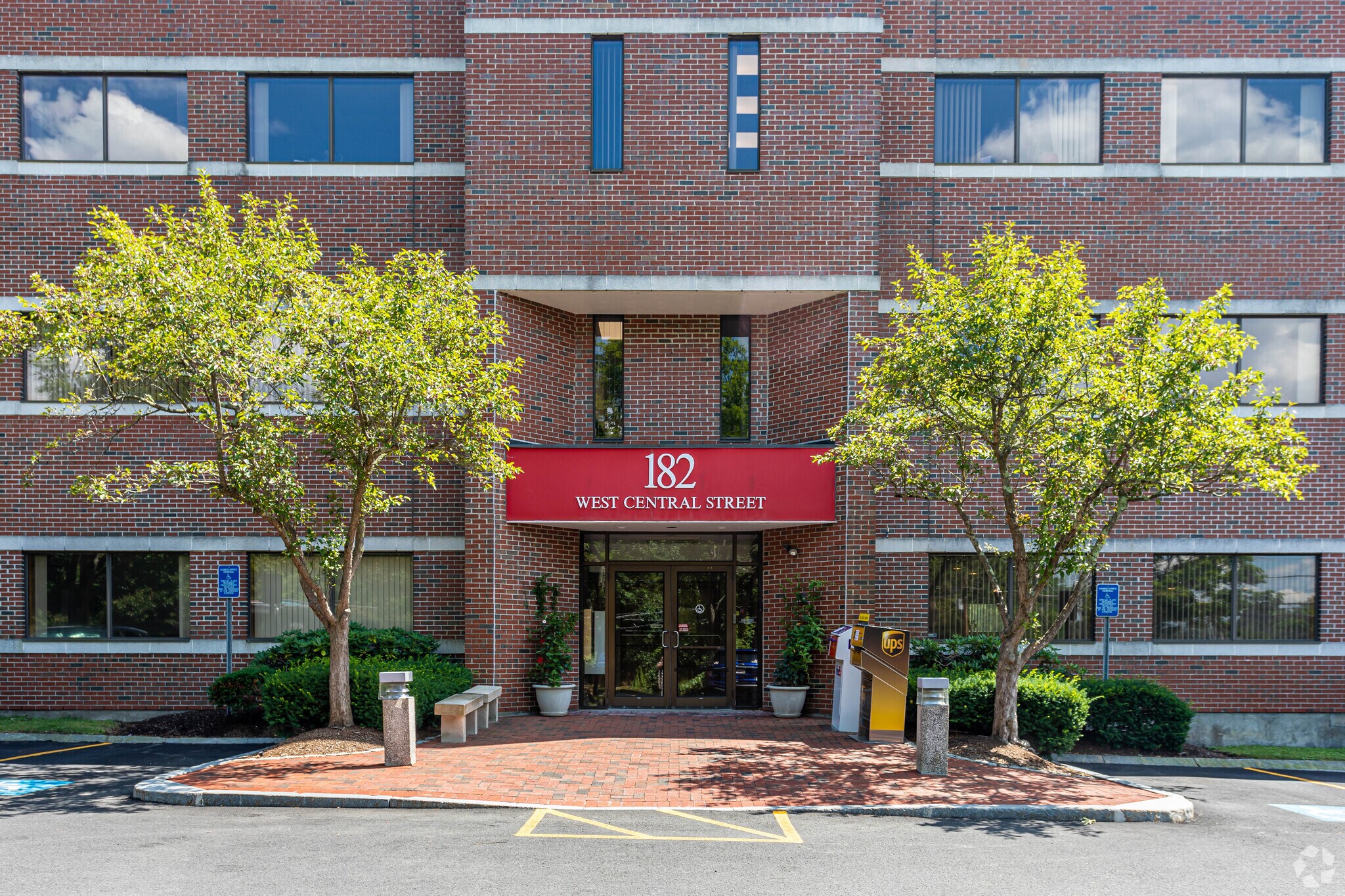 182 W Central St, Natick, MA for lease Building Photo- Image 1 of 9