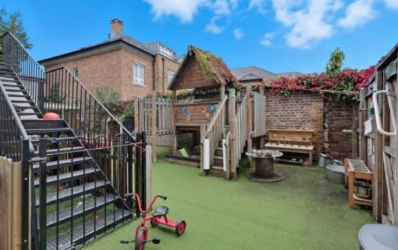 34 Half Acre, Brentford for sale - Building Photo - Image 3 of 4