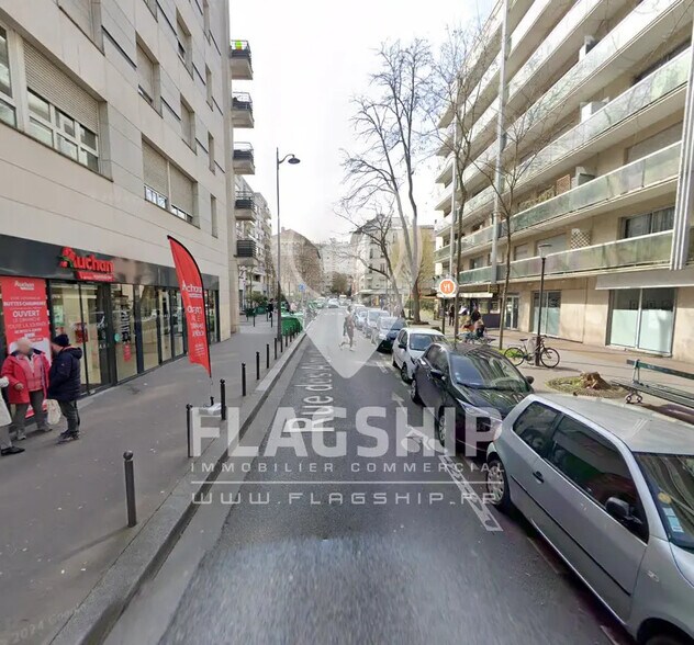 Retail in Paris for lease - Building Photo - Image 2 of 3