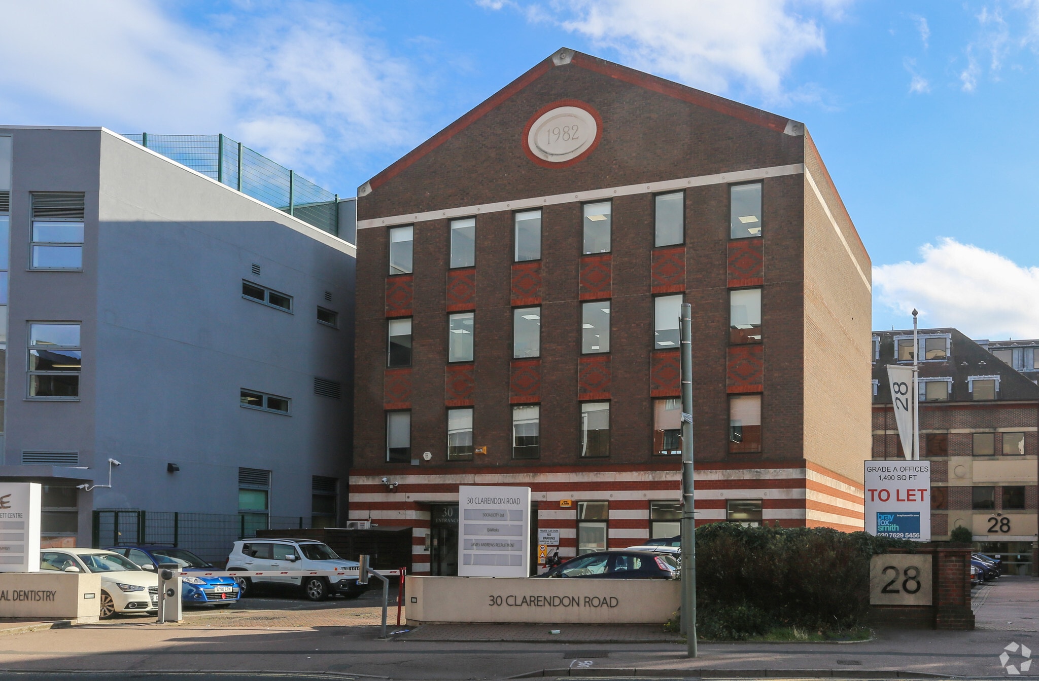 30 Clarendon Rd, Watford for sale Primary Photo- Image 1 of 1