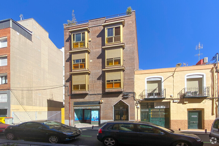 Calle De Eraso, 35, Madrid, Madrid for sale - Building Photo - Image 2 of 2