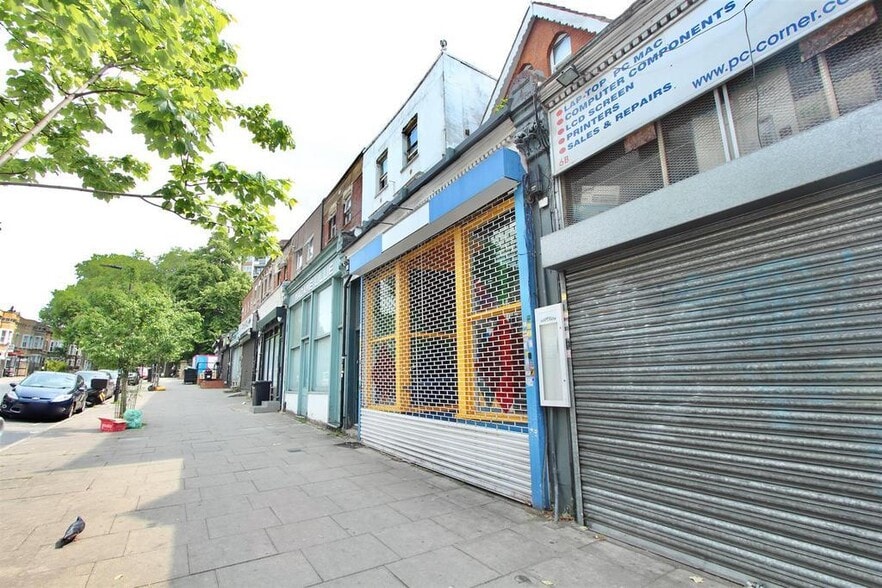 8 Cazenove Rd, London for lease - Building Photo - Image 3 of 19