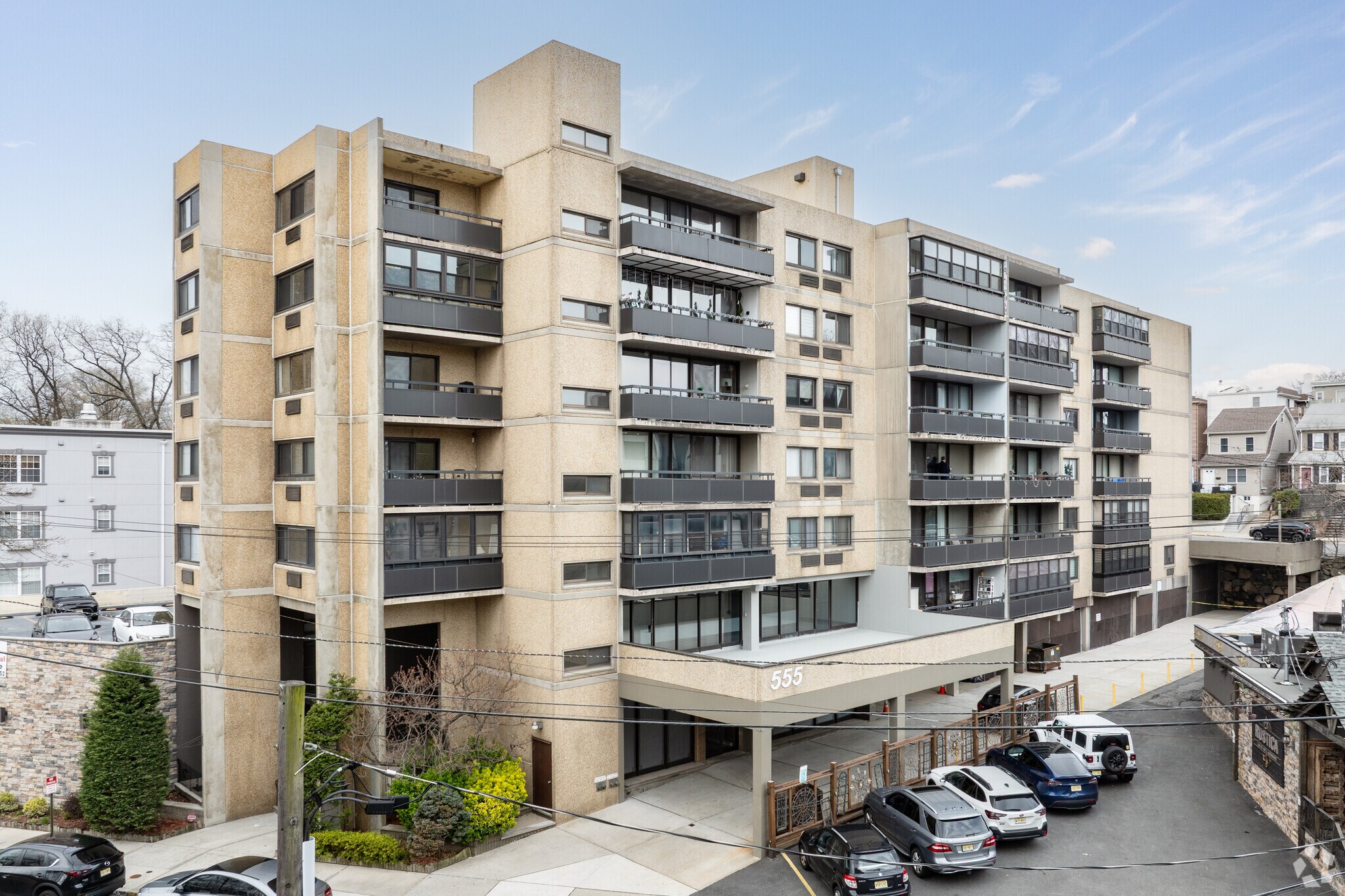 555 Gorge Rd, Cliffside Park, NJ for sale Primary Photo- Image 1 of 1