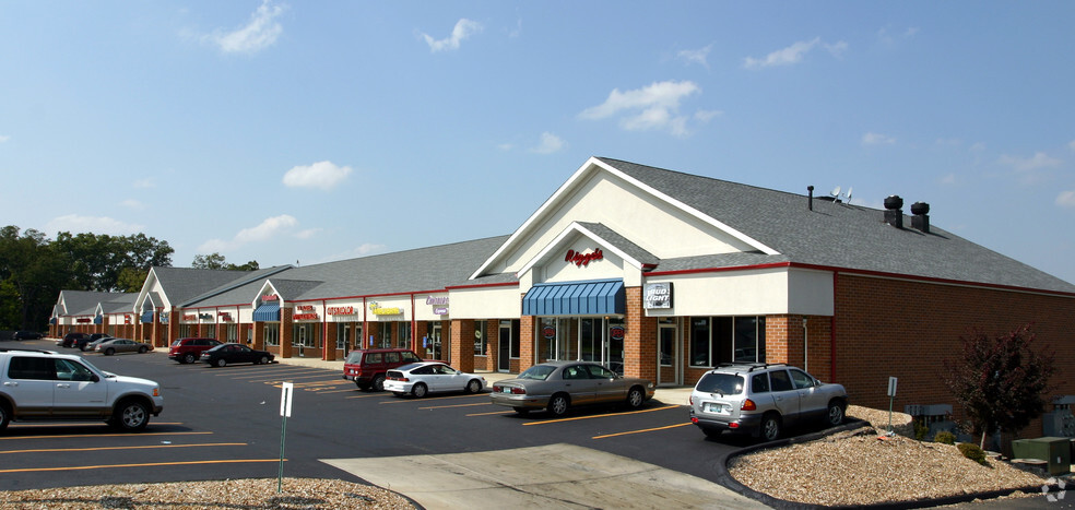 101-154 Triad Center West, O'Fallon, MO for lease - Primary Photo - Image 1 of 4