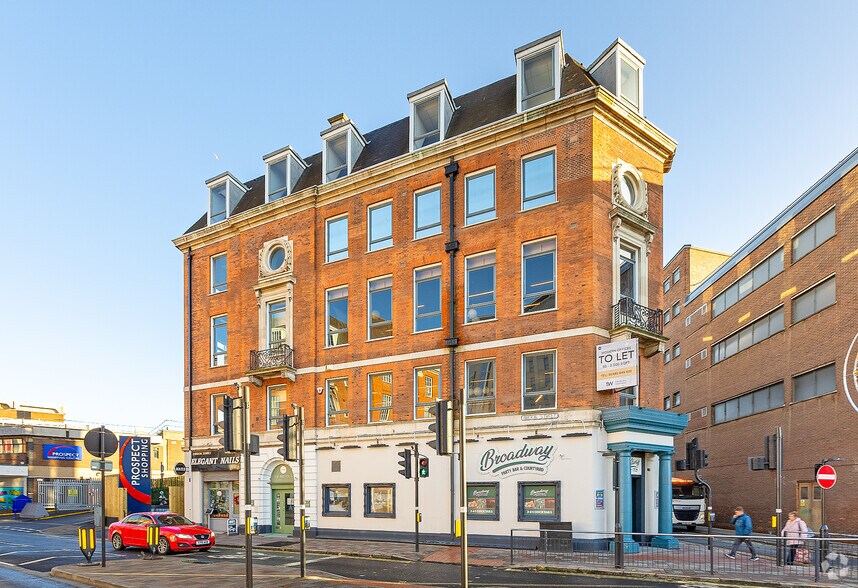 105-107 Ferensway, Hull for sale - Primary Photo - Image 1 of 1