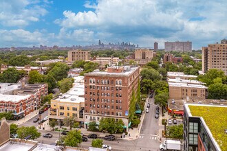1374 E 53rd St, Chicago, IL - AERIAL  map view