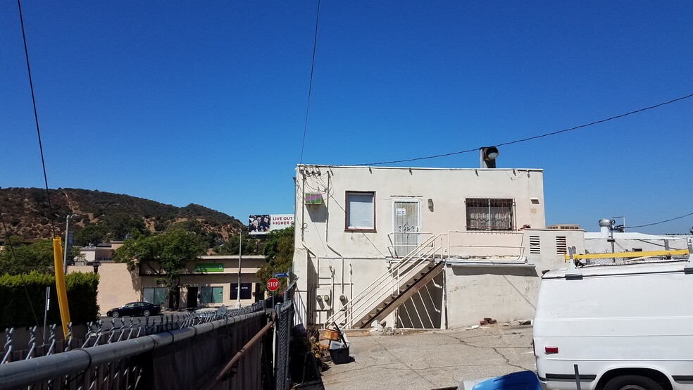 7165 Greeley St, Tujunga, CA for sale - Building Photo - Image 2 of 5