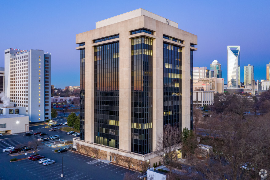 301 S McDowell St, Charlotte, NC for sale - Primary Photo - Image 1 of 1