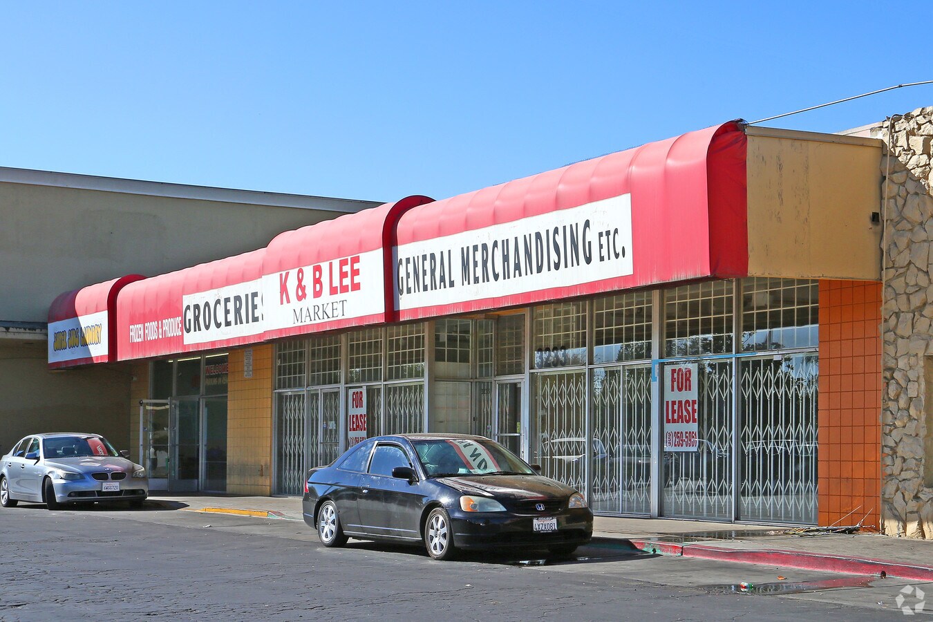 3231 N Cedar Ave, Fresno, CA 93726 Retail for Lease