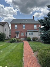 2057 State St, East Petersburg, PA for lease Building Photo- Image 2 of 10