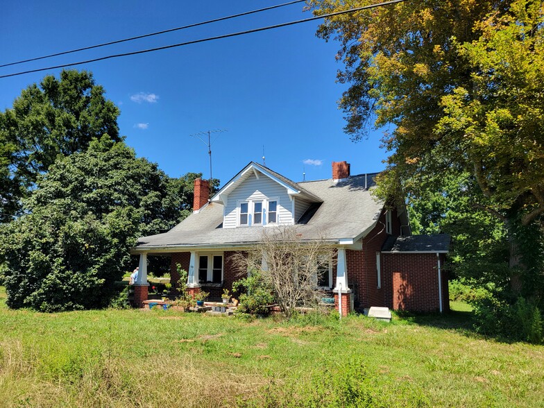 7217 Bobby Jean Rd, Julian, NC for sale - Building Photo - Image 2 of 65