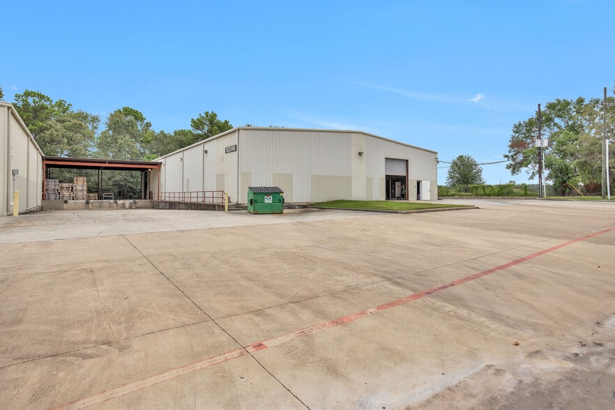 1207 N Fm 3083 Rd, Conroe, TX for sale - Building Photo - Image 2 of 52