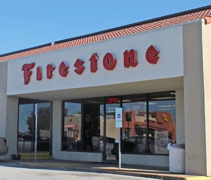 6401-6425 McCart Ave, Fort Worth, TX for lease - Building Photo - Image 2 of 2