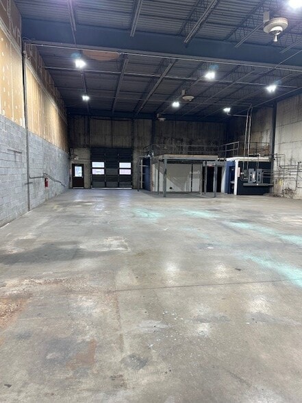 19 E Frederick Pl, Cedar Knolls, NJ for lease - Interior Photo - Image 2 of 5