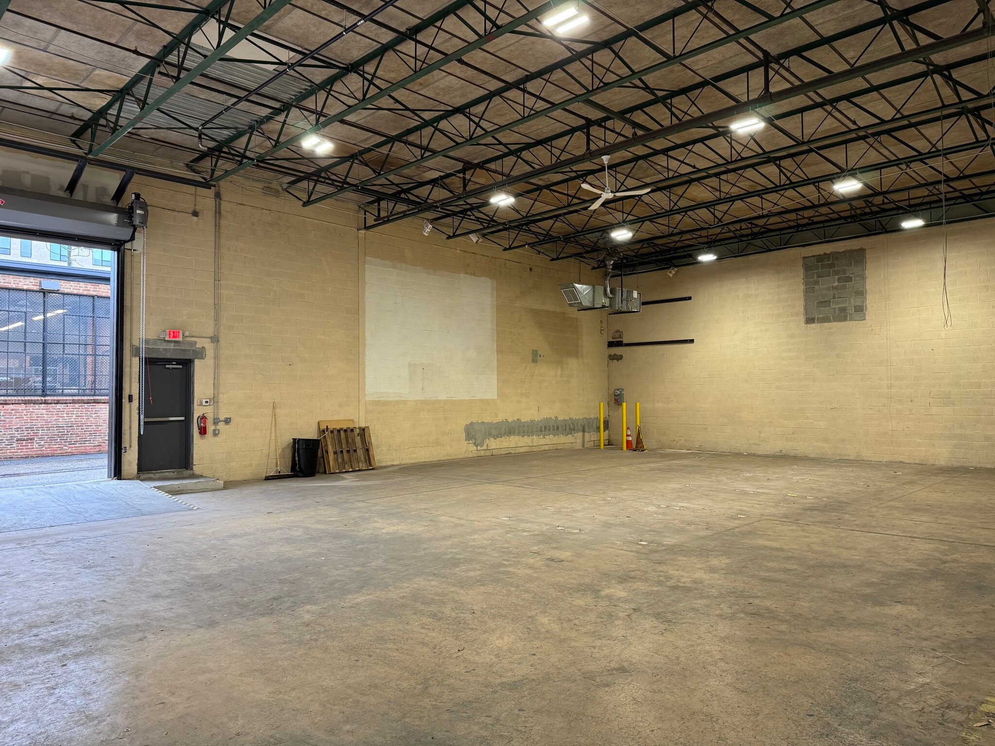 3925 Gough St, Baltimore, MD for lease Interior Photo- Image 1 of 3