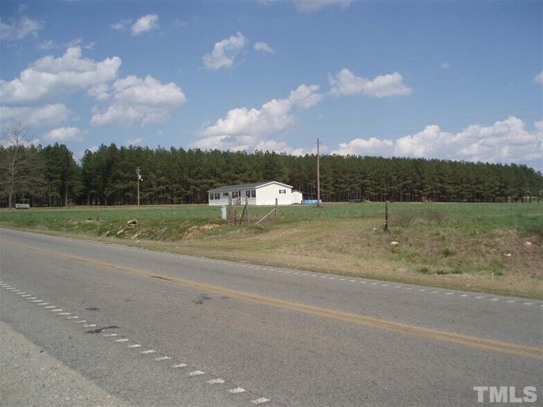 3351 Cox Mill Rd, Sanford, NC 27332