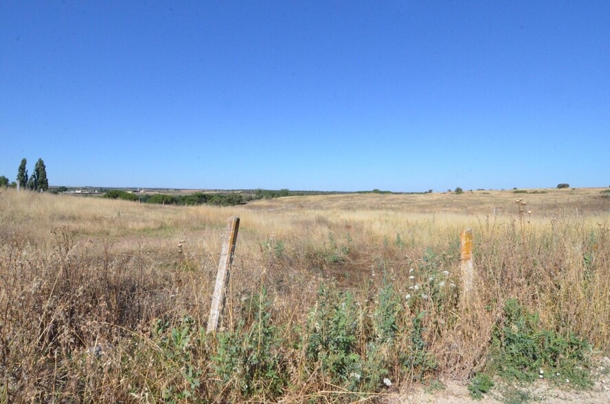 Polígono, 503 Parcela 504, Almenara de Tormes, Salamanca for sale - Building Photo - Image 2 of 6