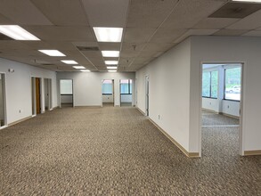 4315-4325 Forbes Blvd, Lanham, MD for lease Interior Photo- Image 2 of 3