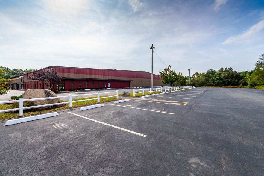 5 Industrial Dr, Mattapoisett, MA for lease - Building Photo - Image 2 of 24