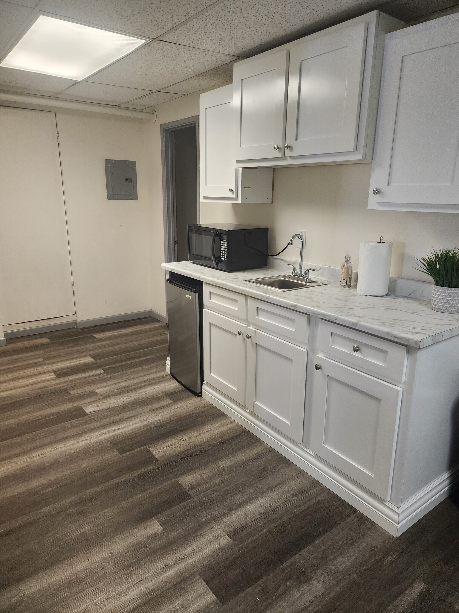 530 E 11th St, Douglas, AZ for lease Interior Photo- Image 1 of 4