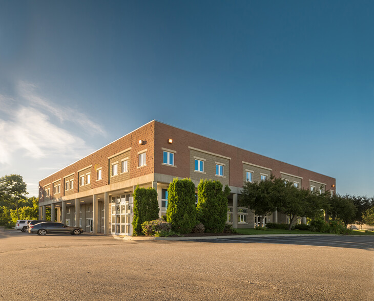 1 Cumberland Pl, Bangor, ME for lease - Building Photo - Image 1 of 9