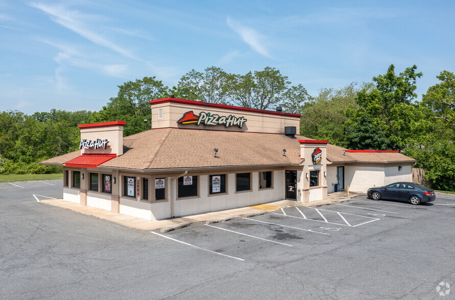 2004 Eastern Blvd, Middle River, MD for sale - Building Photo - Image 1 of 1