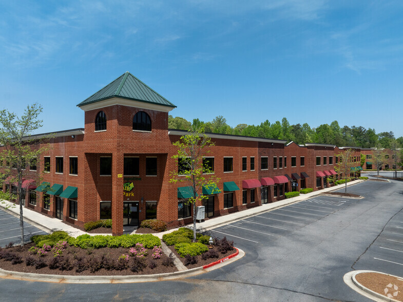 3975 Lakefield Ct, Suwanee, GA for lease - Building Photo - Image 2 of 13