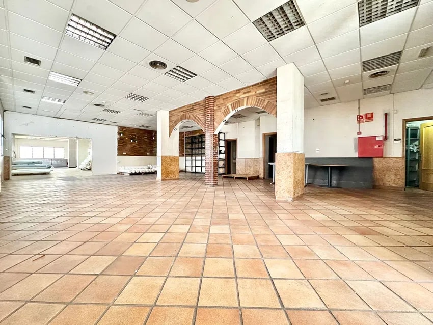 Calle del Haya, Madrid, MAD 28044 - Unit Puerta A -  - Interior Photo - Image 1 of 1