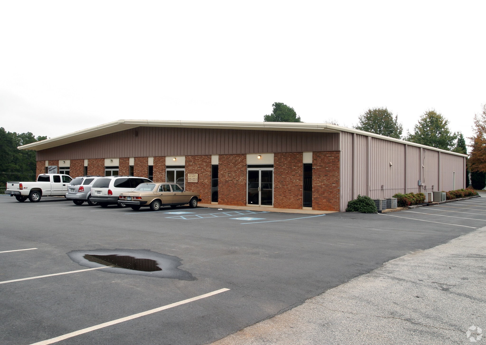 2212 Old Furnace Rd, Boiling Springs, SC 29316