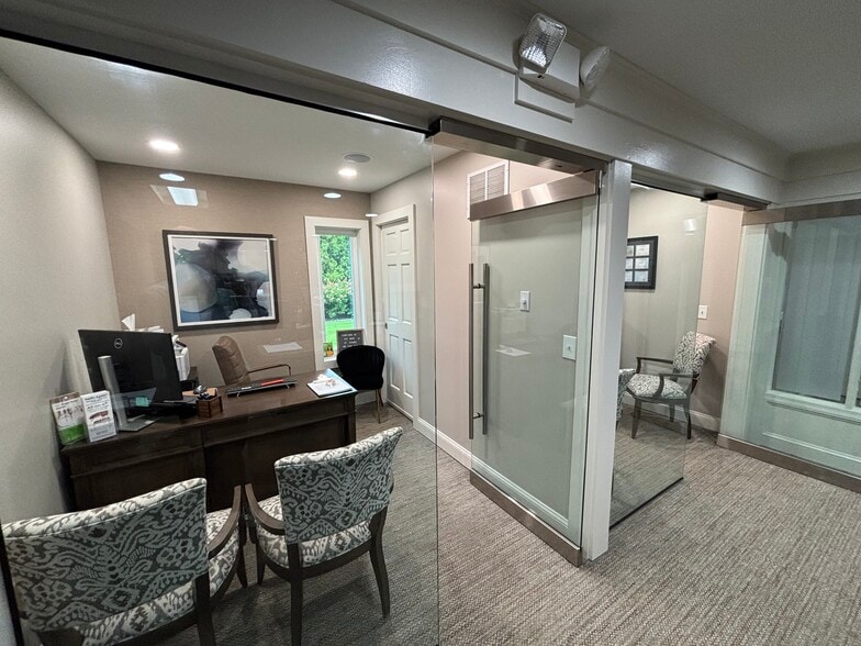 340 Egg Harbor Rd, Sewell, NJ for sale - Building Photo - Image 2 of 5