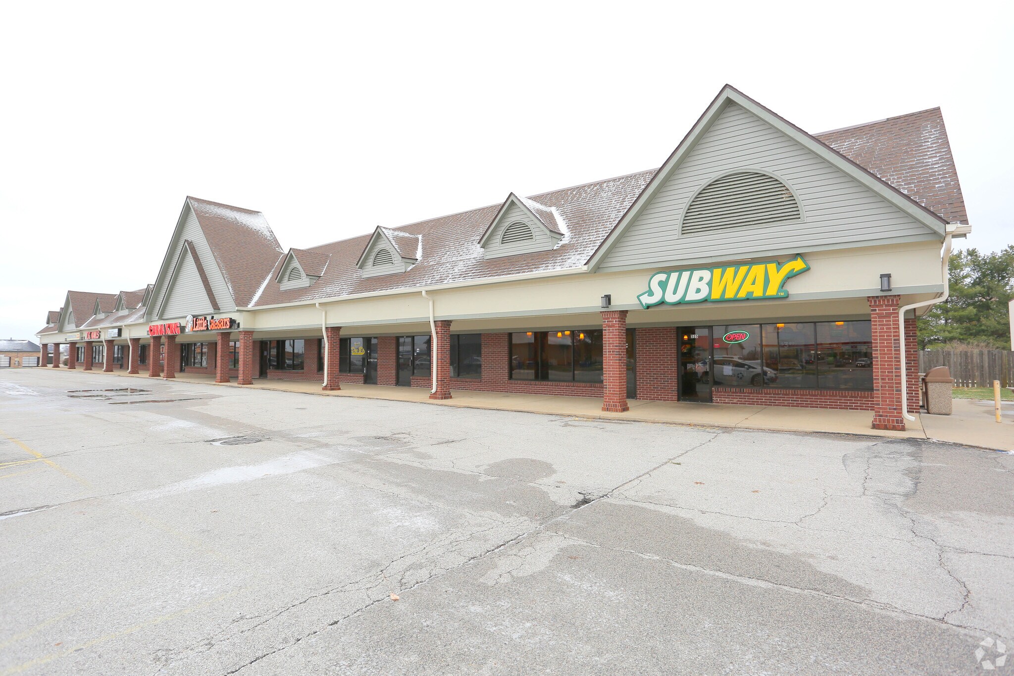 547 Bargraves Blvd, Troy, IL for sale Primary Photo- Image 1 of 1