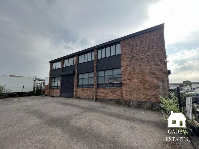 12 Mandervell Rd, Oadby for lease - Building Photo - Image 2 of 2