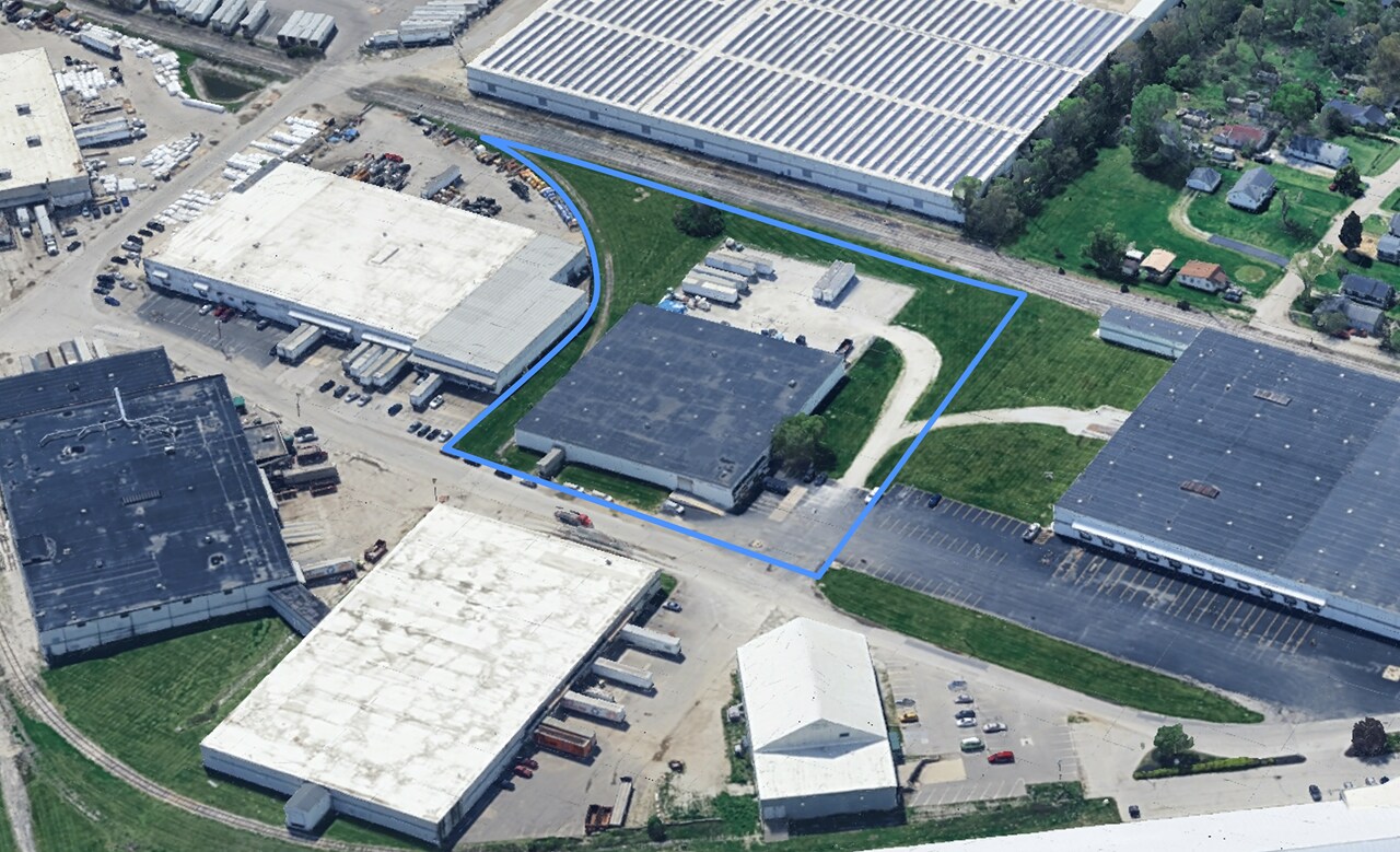 1950 Stout Field West Dr, Indianapolis, IN for lease Building Photo- Image 1 of 7